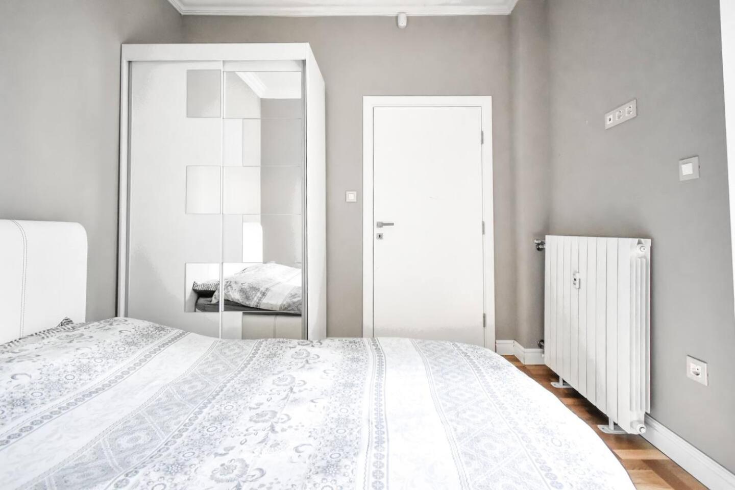 2Bdr Luxury On Prime Location Apartment Sofia Luaran gambar